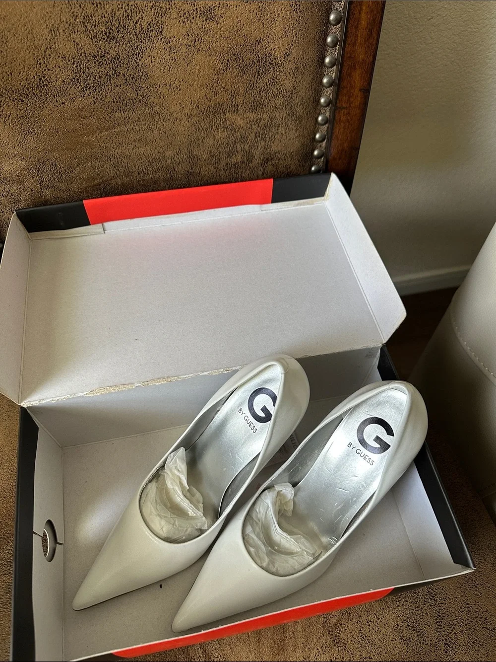 G by Guess White Pointed-Toe Pumps - Sleek Leather Finish - Picture 1 of 10